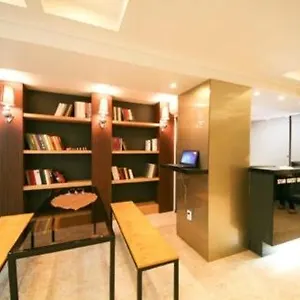  Pensión Star